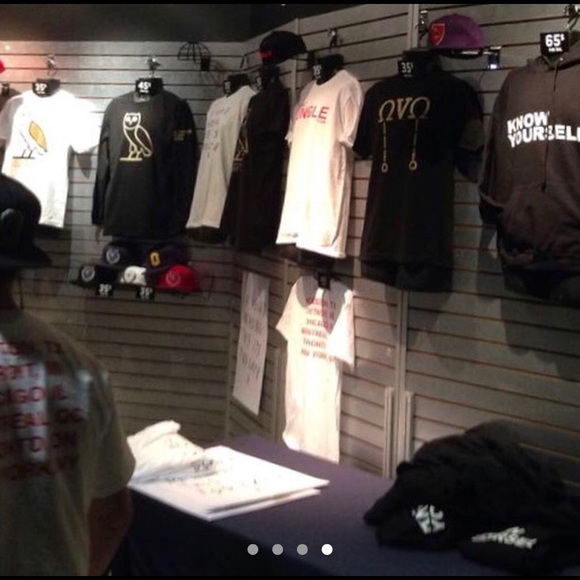 Official 2015 Drake October’s Very Own Long Sleeve - Picture 4 of 4